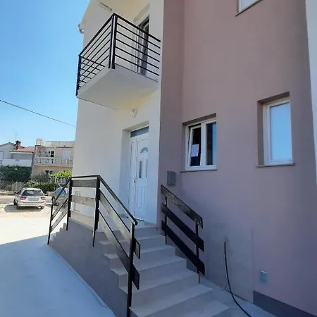 Posteja 3* Zadar